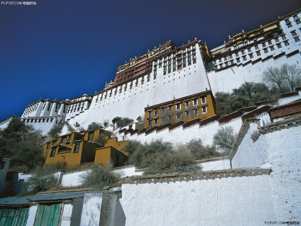 宏伟的布达拉宫